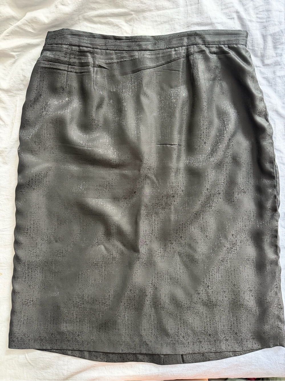 VTG Vintage 100% Silk Pencil Skirt 16W black Textured Back Slit Full lined